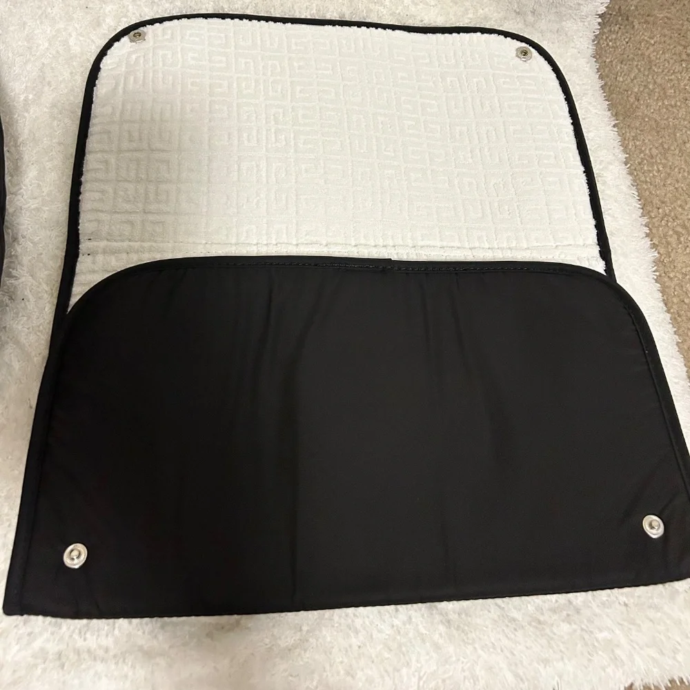 Givenchy Padded Nylon Changing Diaper Bag/Travel Duffel Bag Black & Mat